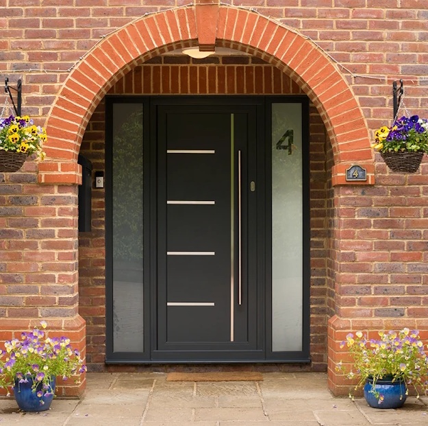 contemporary-front-door-in-aluminium