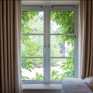 soho-flush-casement-aluminium-windows